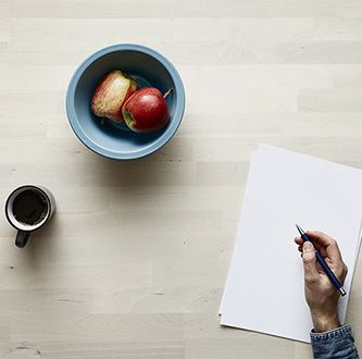 Pommes et écriture.